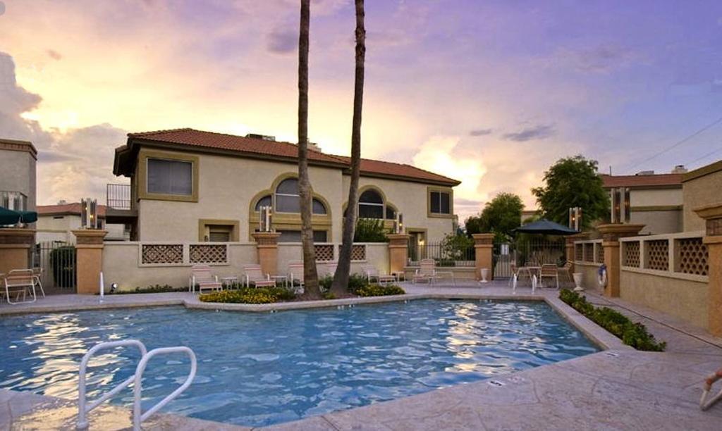 Gated Mountain View Resort Community, Centrally Located, Three Heated Pool-Spa Complexes, Half-Mile To Hiking! Phoenix Eksteriør billede