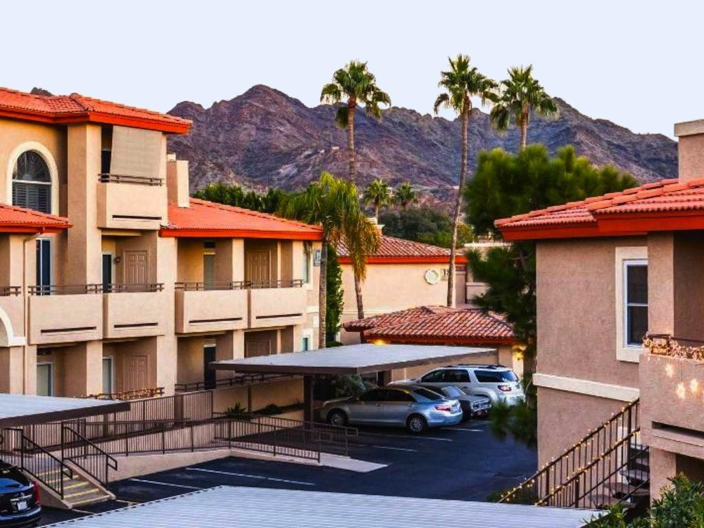 Gated Mountain View Resort Community, Centrally Located, Three Heated Pool-Spa Complexes, Half-Mile To Hiking! Phoenix Eksteriør billede